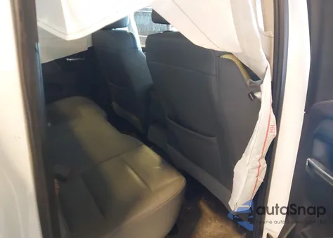 2016 Chevrolet Silverado 1500 Wt z USA, uszkodzony, nr VIN 1GCVKNEC5GZ243048